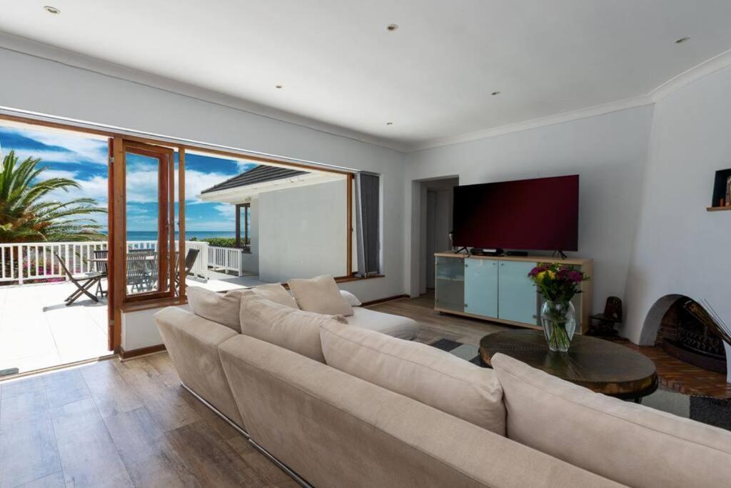 Rottingdean * Cape Town